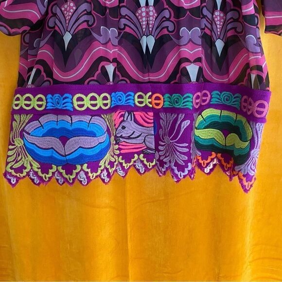 Anna Sui 100% Silk Embroidered Top Size P/XS - Picture 4 of 16